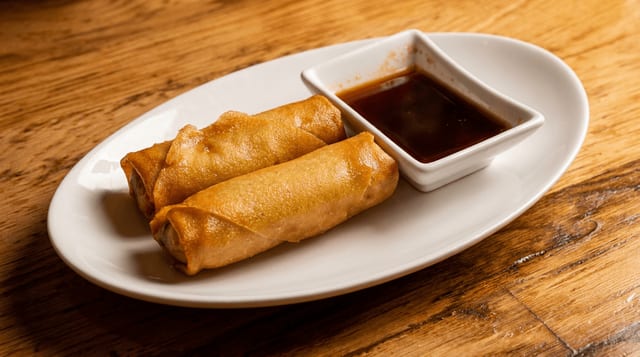 Spring Rolls (2pc).