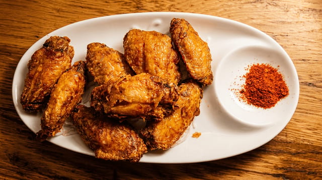 Turmeric Fried Chicken Wings (8pc).